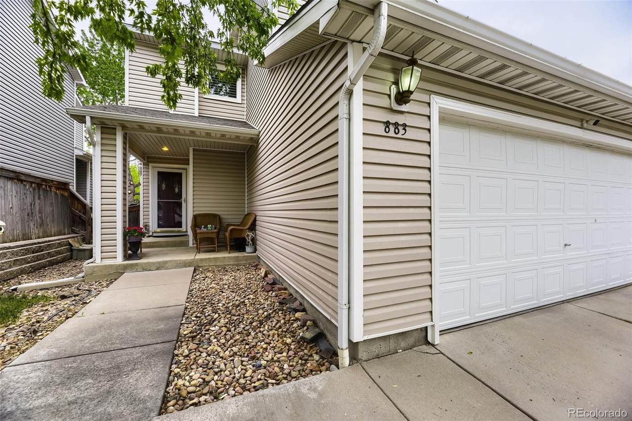 883 Macaw Street - Photo 1