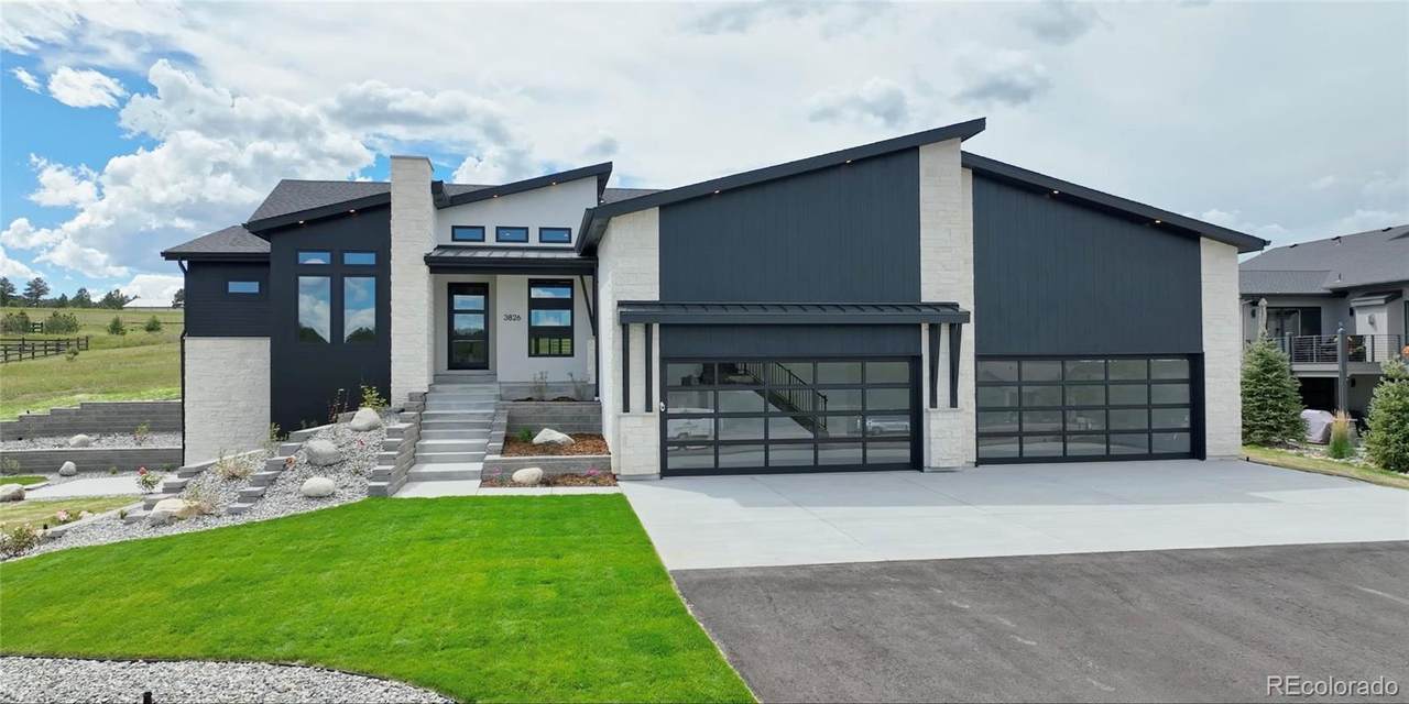 3826 Pinehurst Circle - Photo 1