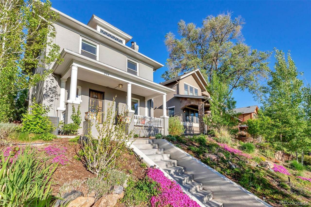 934 Ogden Street - Photo 1