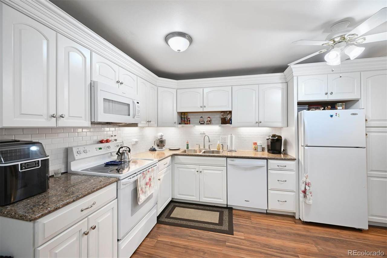 650 Clinton Street - Photo 1