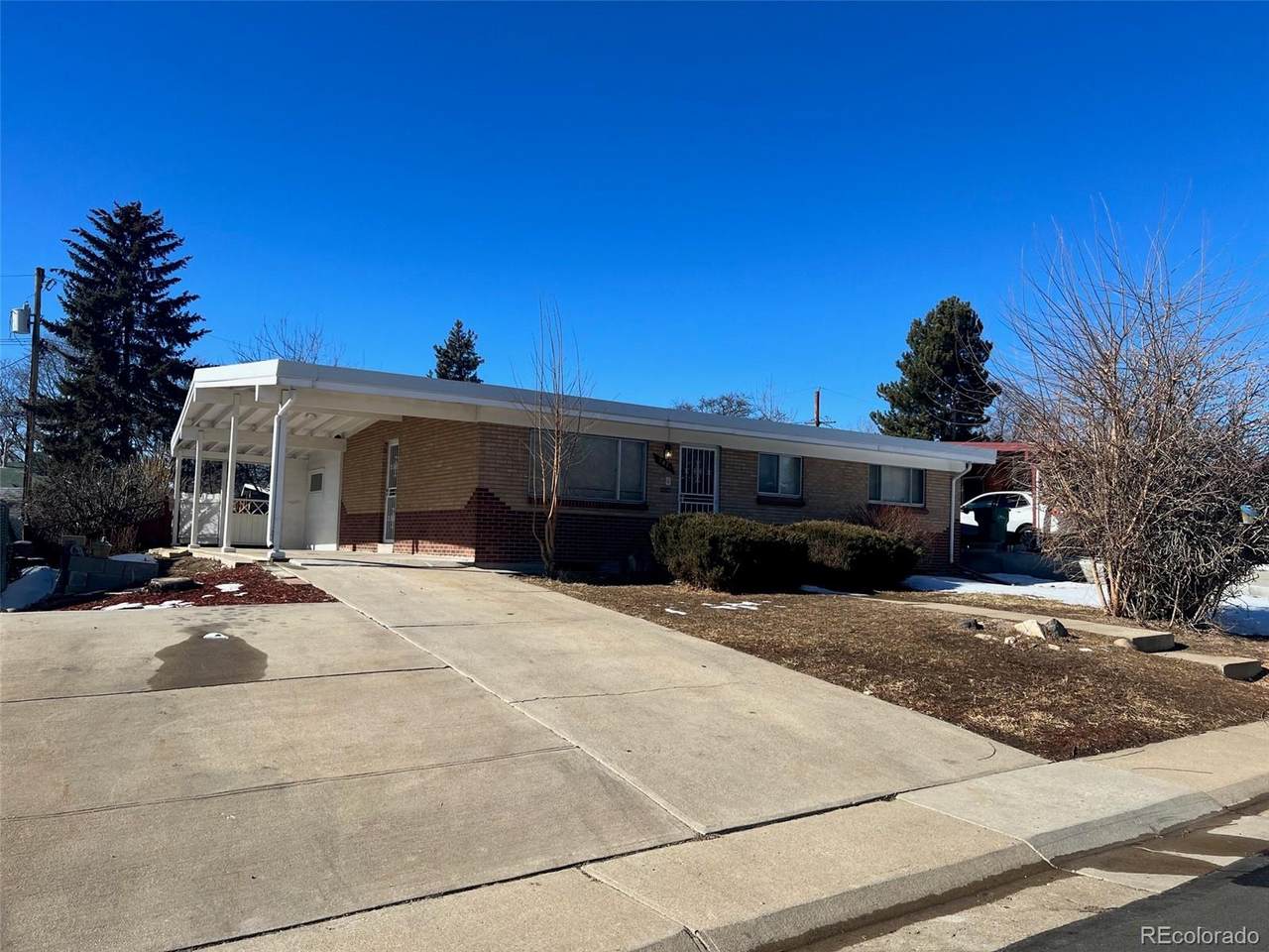 7821 Julian Street - Photo 1