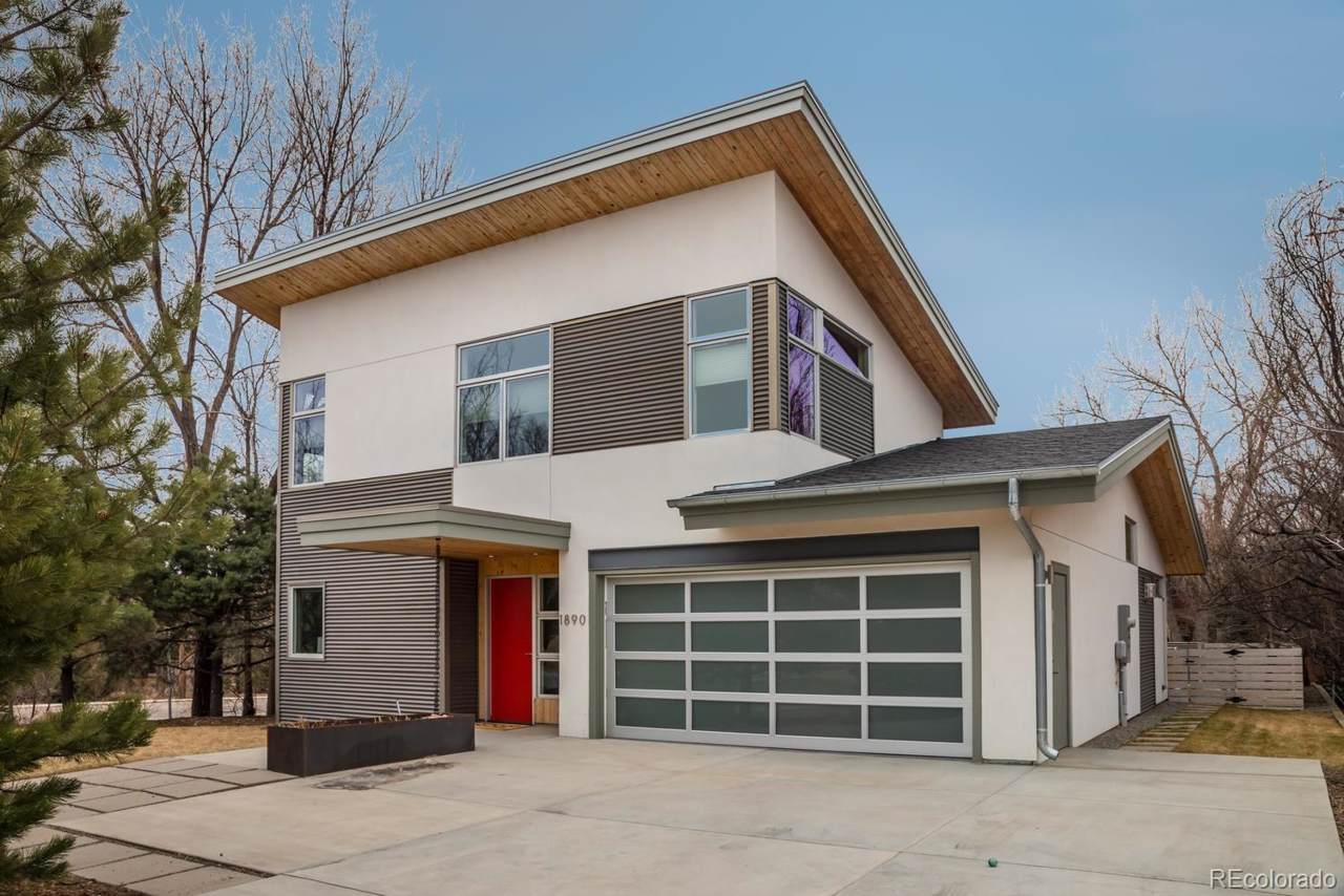 1890 Sumac Avenue - Photo 1