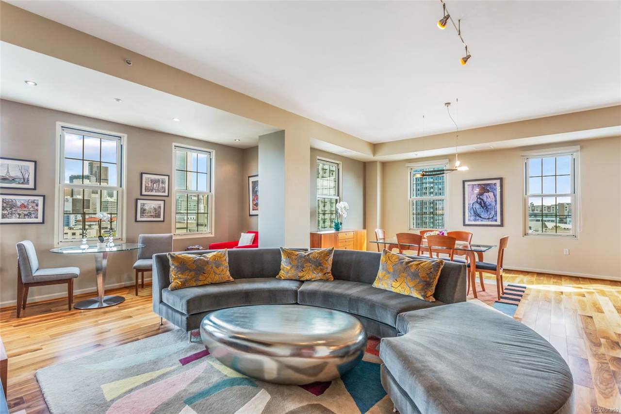 475 12th Avenue - Photo 1