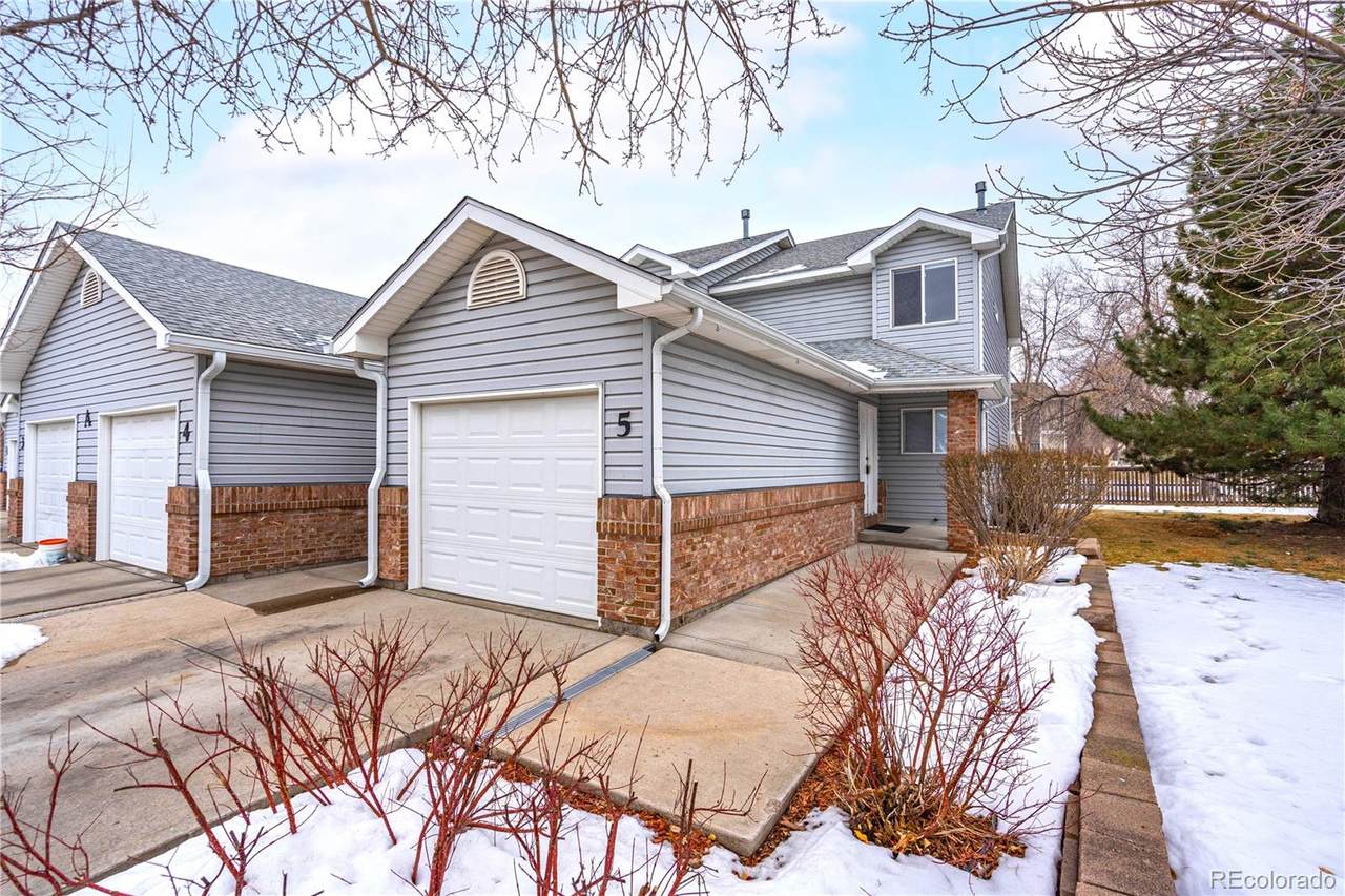 357 Albion Way - Photo 1