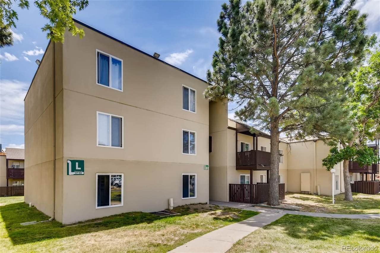 9995 Harvard Avenue - Photo 1