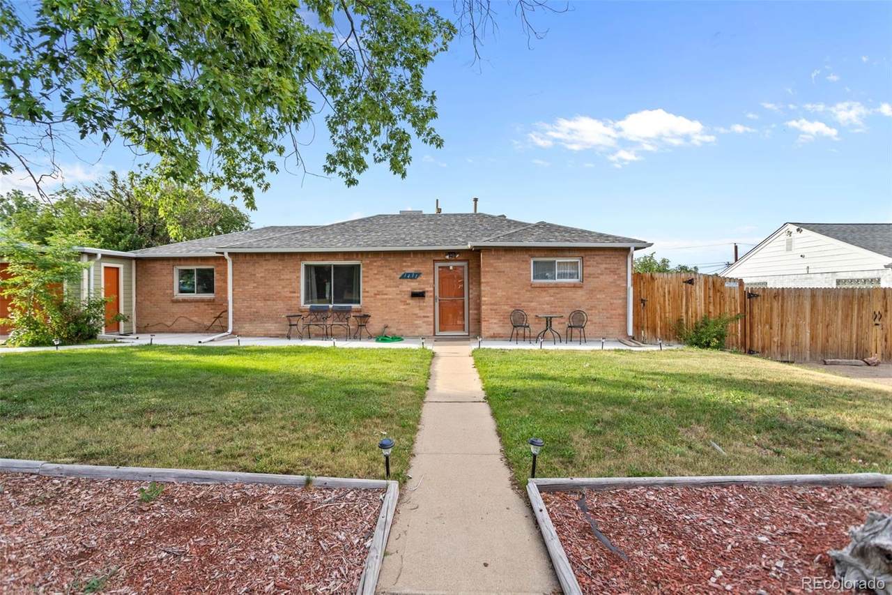 1431 Oak Place - Photo 1