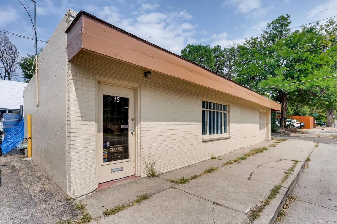 35 Iliff Avenue - Photo 1