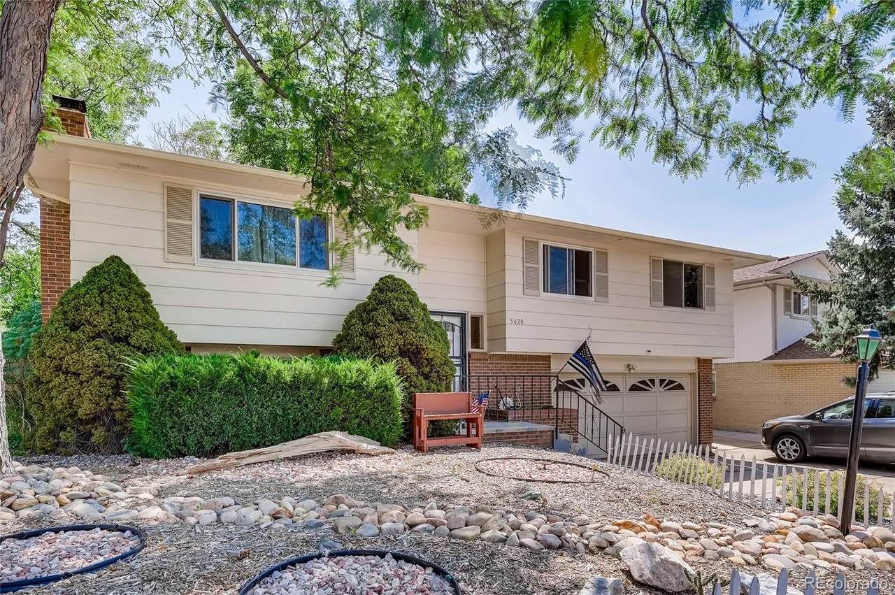 5420 103rd Avenue - Photo 1