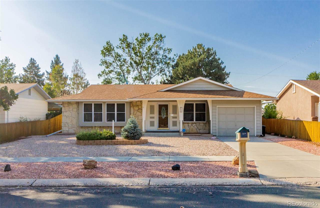 329 Kenady Circle - Photo 1