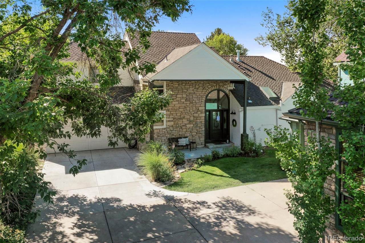402 Fairfield Lane - Photo 1