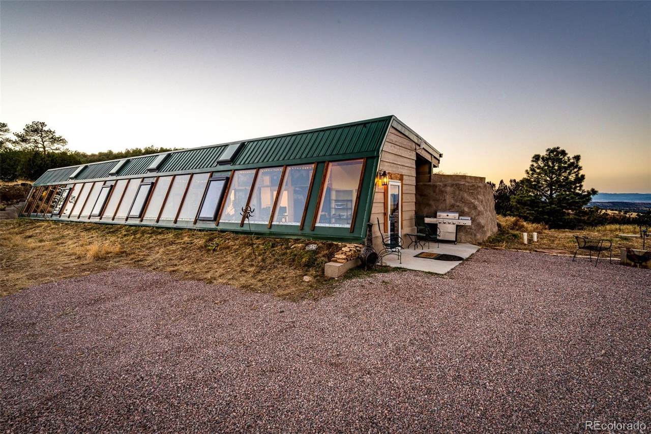 8782 Vaughn View Drive - Photo 1