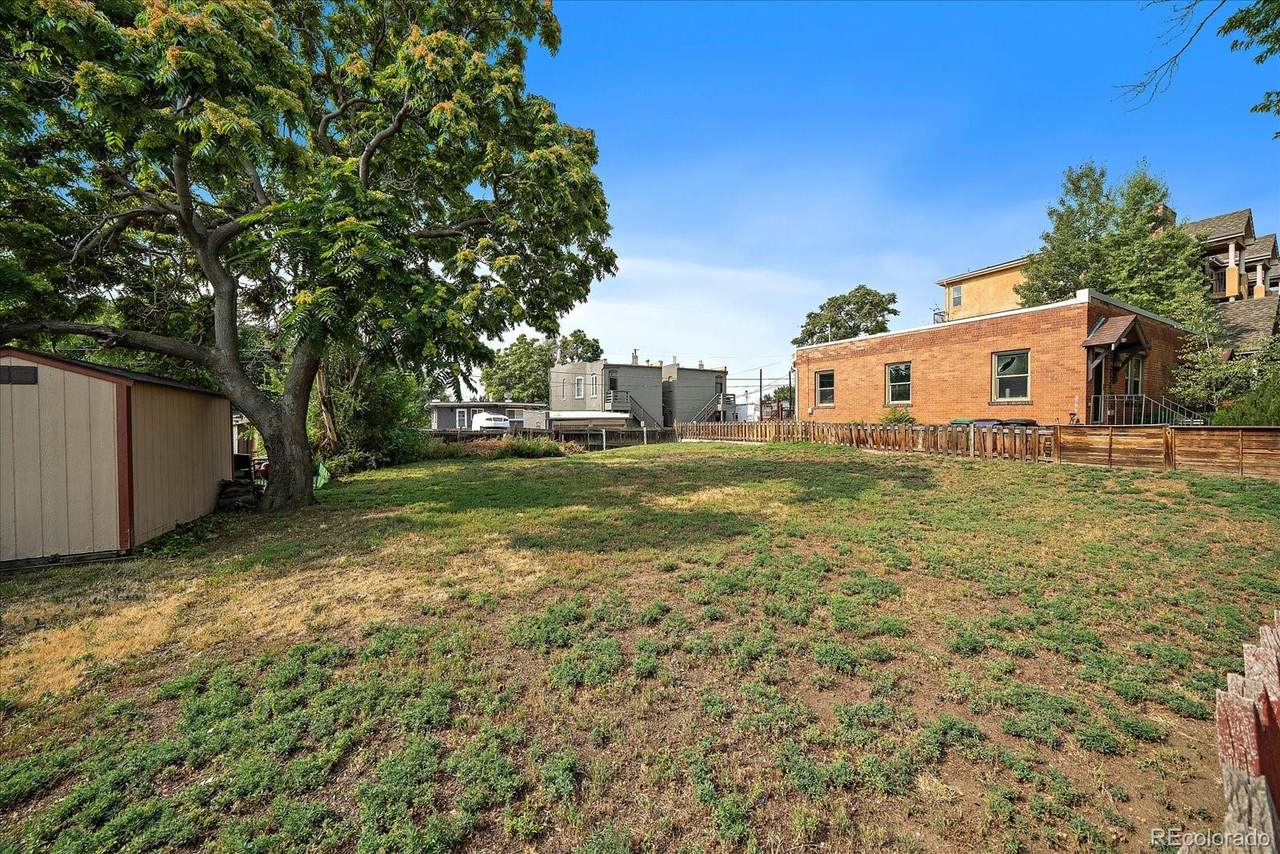 2600 Argyle Place - Photo 1