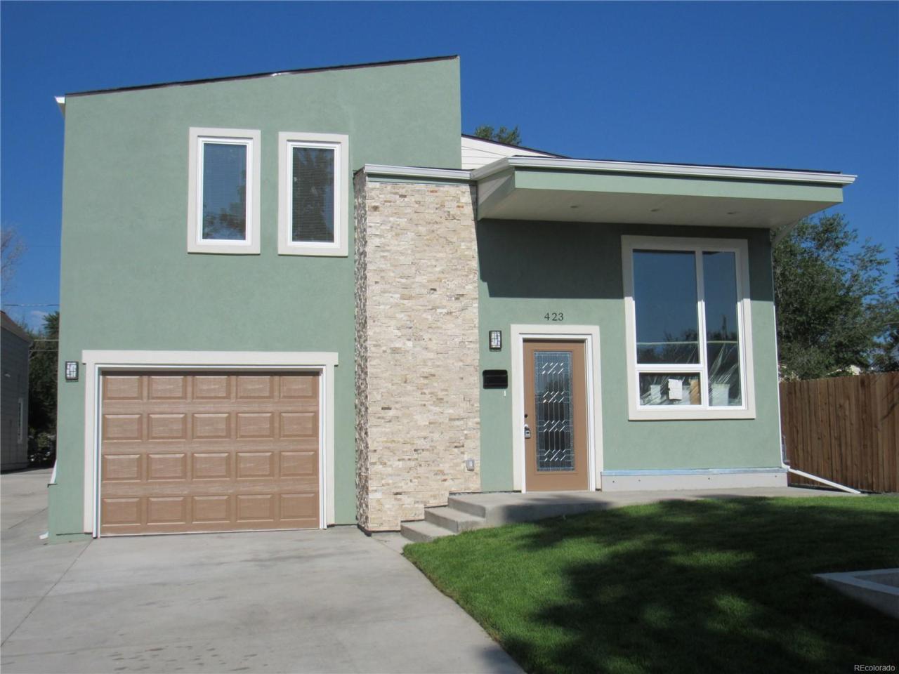 423 Newton Street - Photo 1