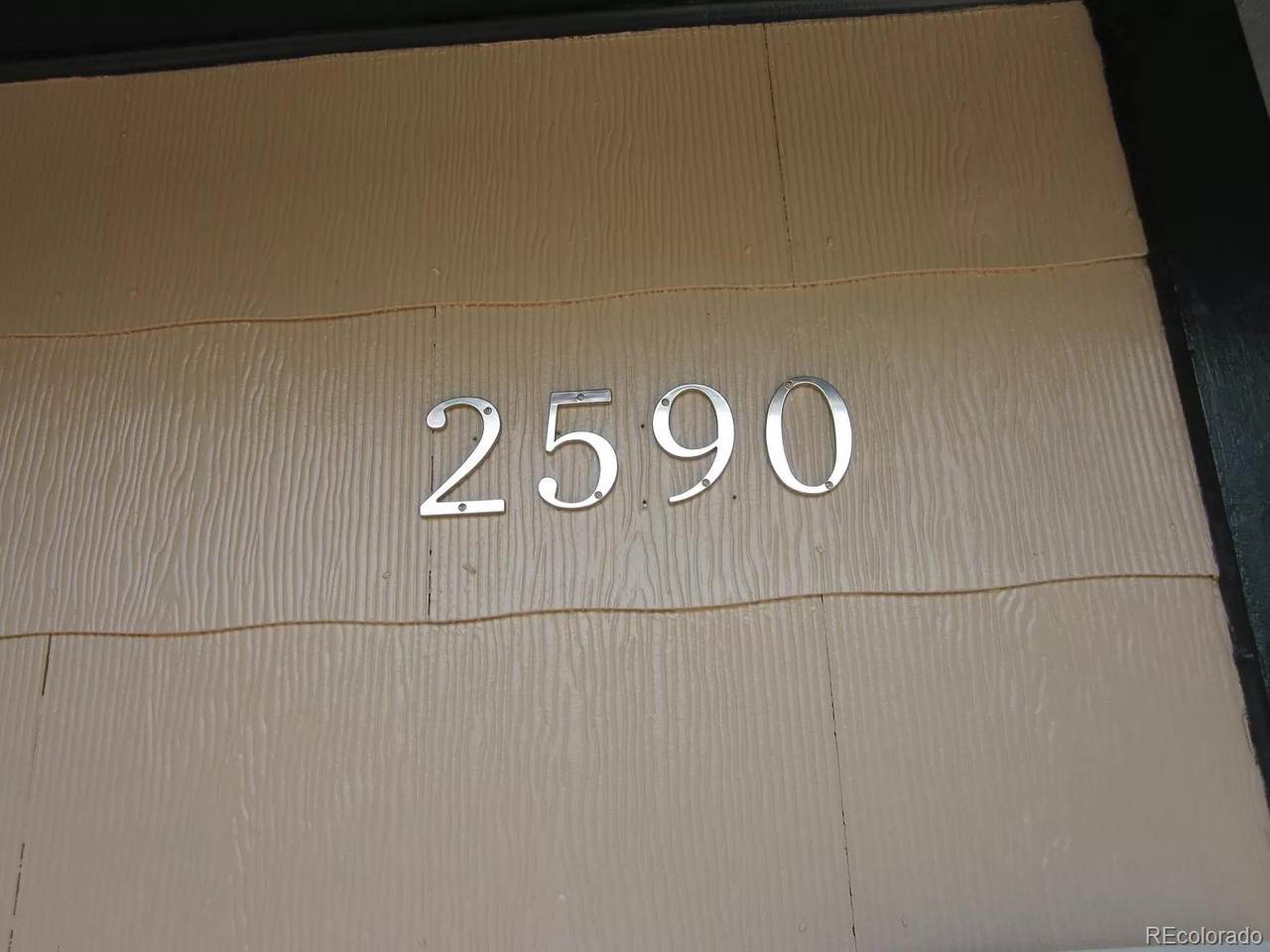 2590 King Street - Photo 1