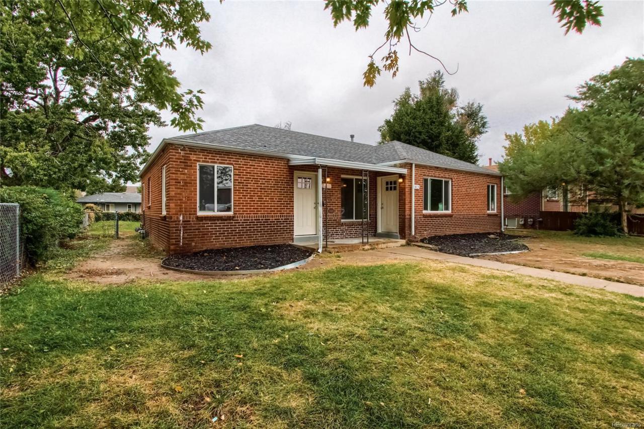 2821 Harrison Street - Photo 1