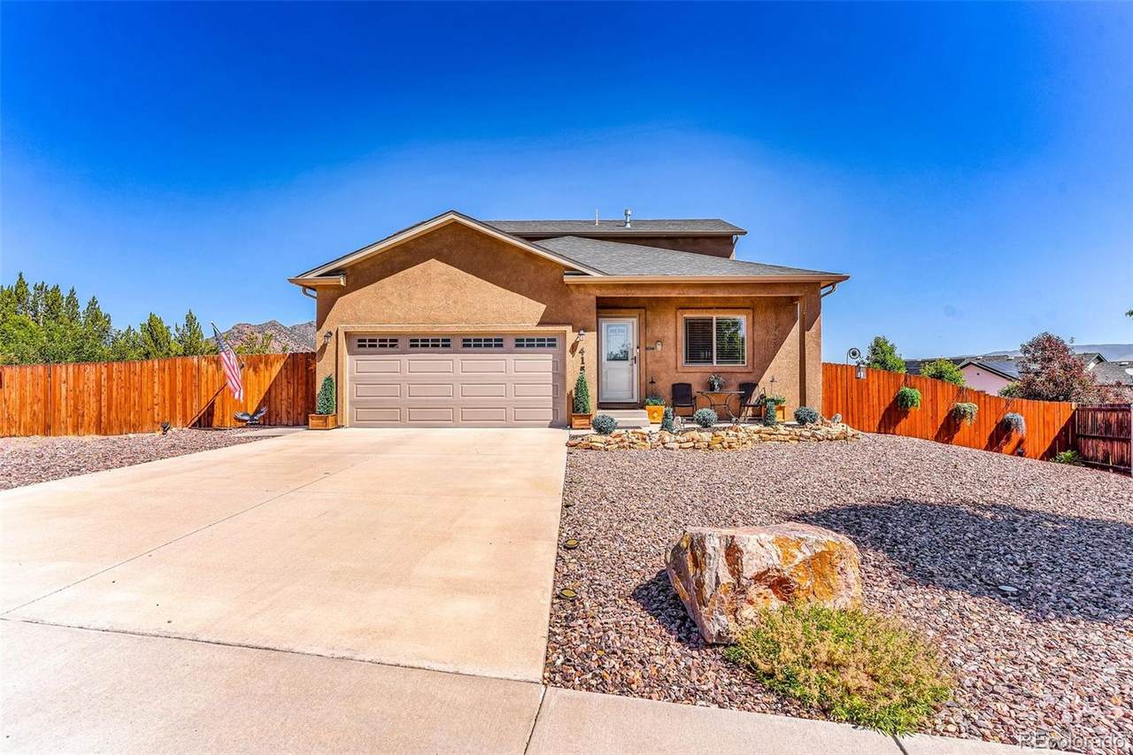 415 Empire Road - Photo 1