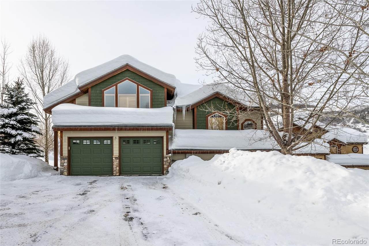 429 Parkview Drive - Photo 1