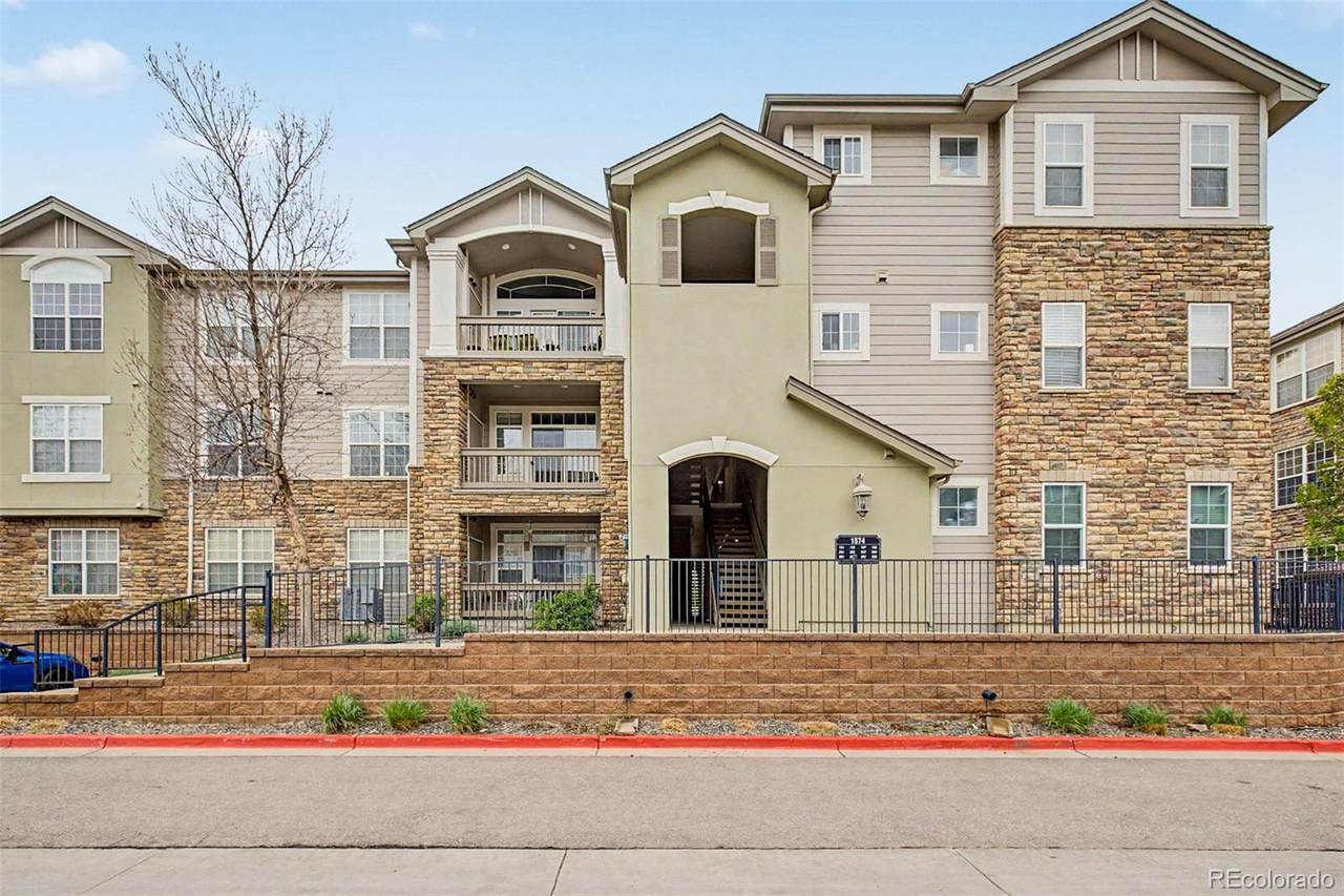 1574 Olympia Circle - Photo 1