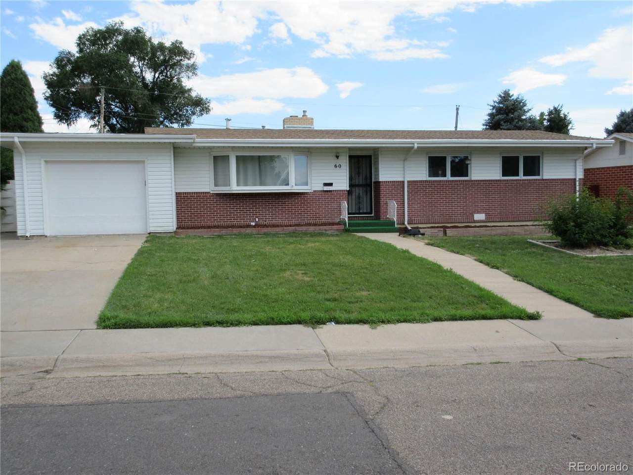 60 Macnaughton Road - Photo 1