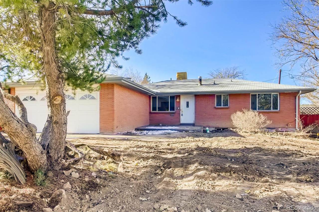 303 Elmira Street - Photo 1