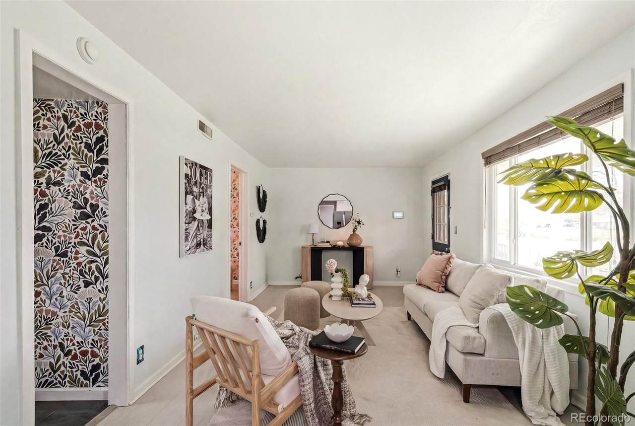 2169 Warren Avenue - Photo 1