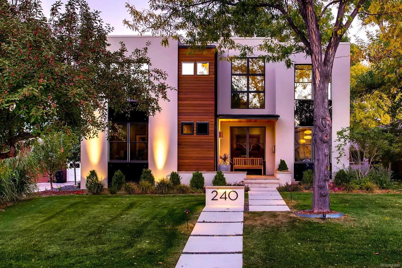 240 Hudson Street - Photo 1