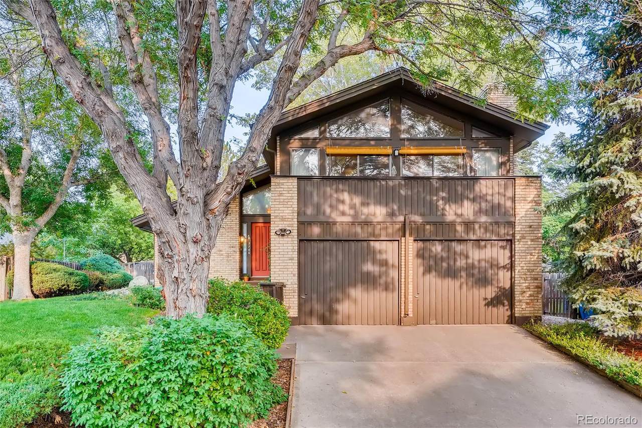 2760 Oakland Circle - Photo 1