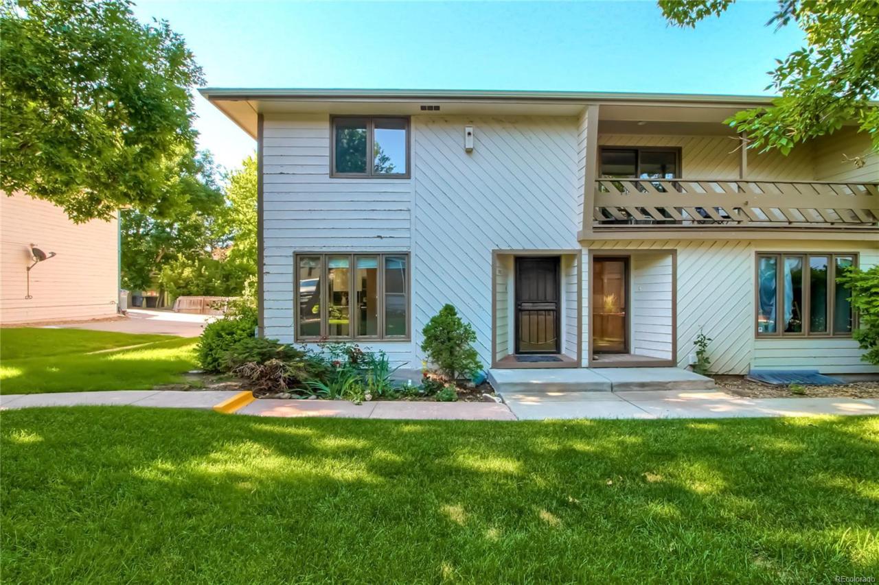 2122 Collyer Street - Photo 1
