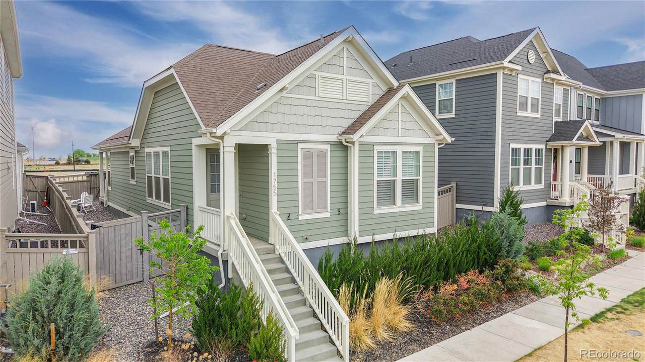 1755 Peach Avenue - Photo 1