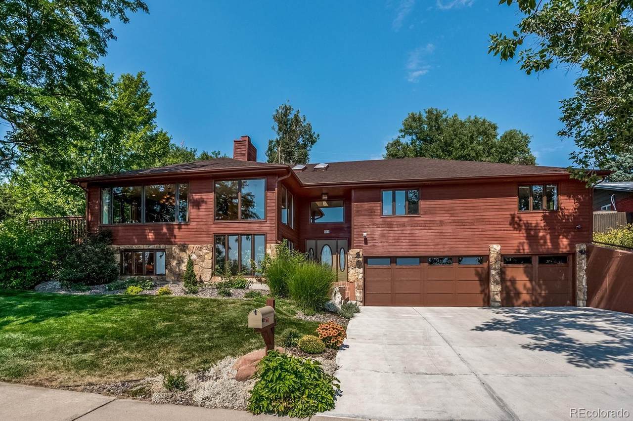 645 Devinney Way - Photo 1