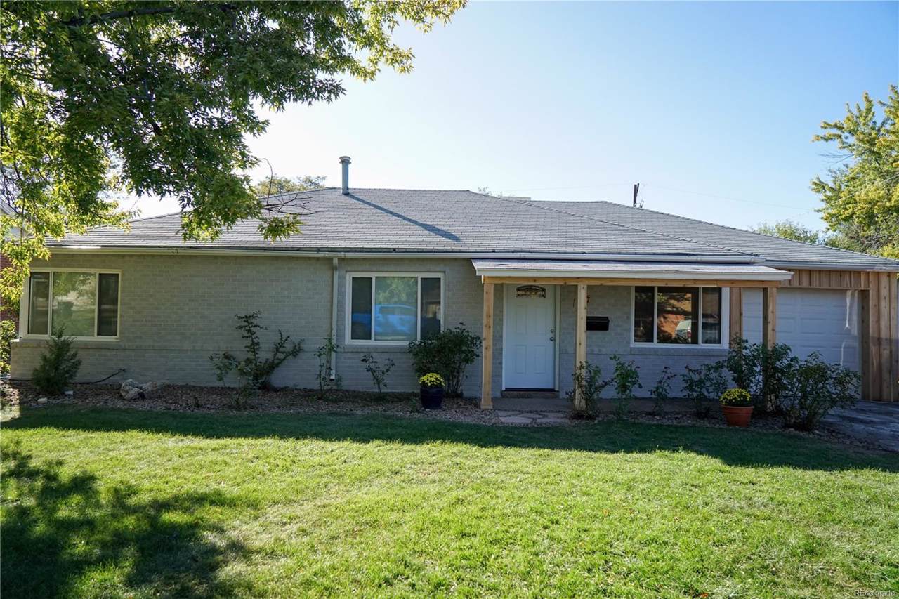 1187 Quentin Street - Photo 1