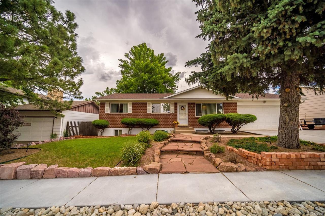 5106 Palmer Park Boulevard - Photo 1