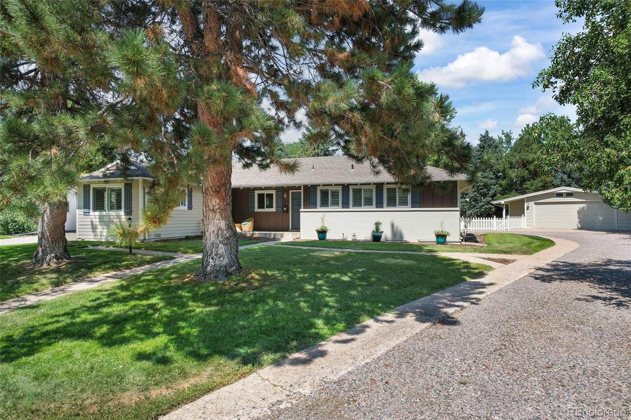 325 Caley Circle - Photo 1