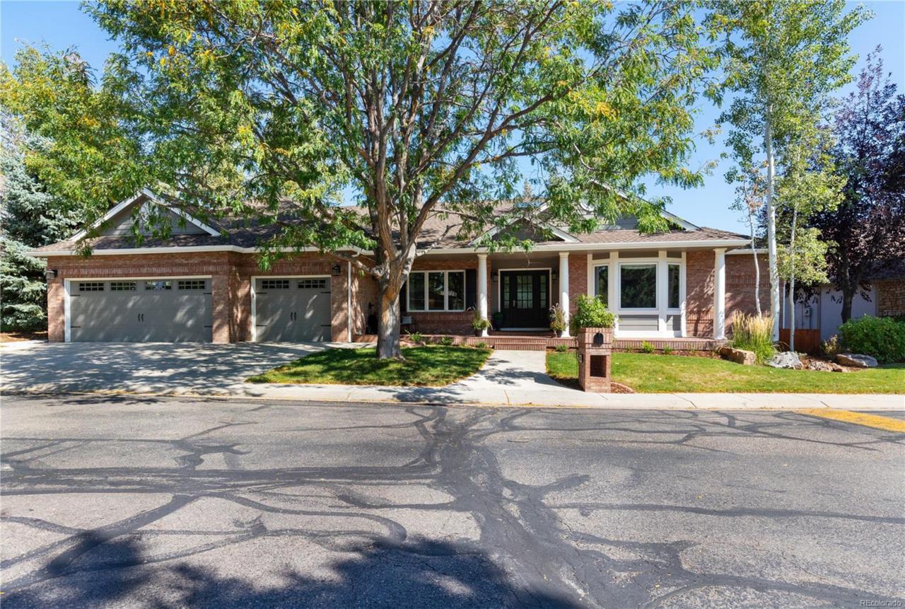 563 Manorwood Lane - Photo 1
