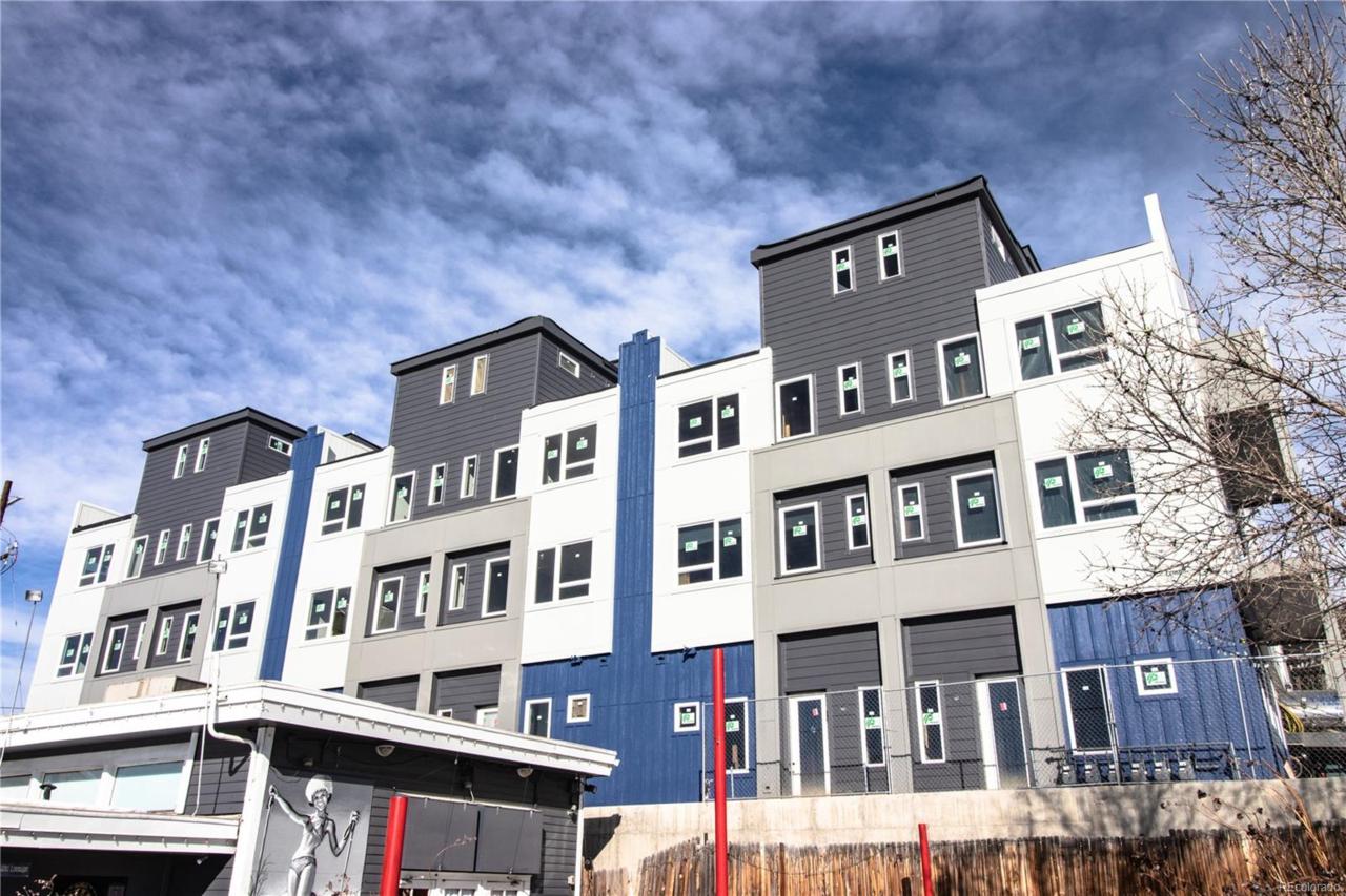 435 Forest Street - Photo 1