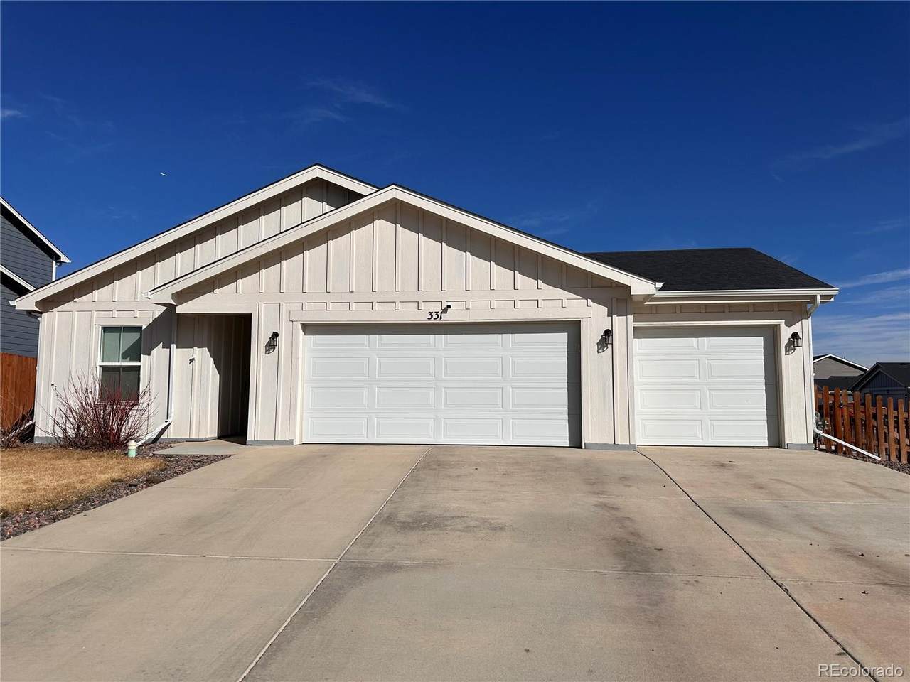 331 Lone Pine Street - Photo 1