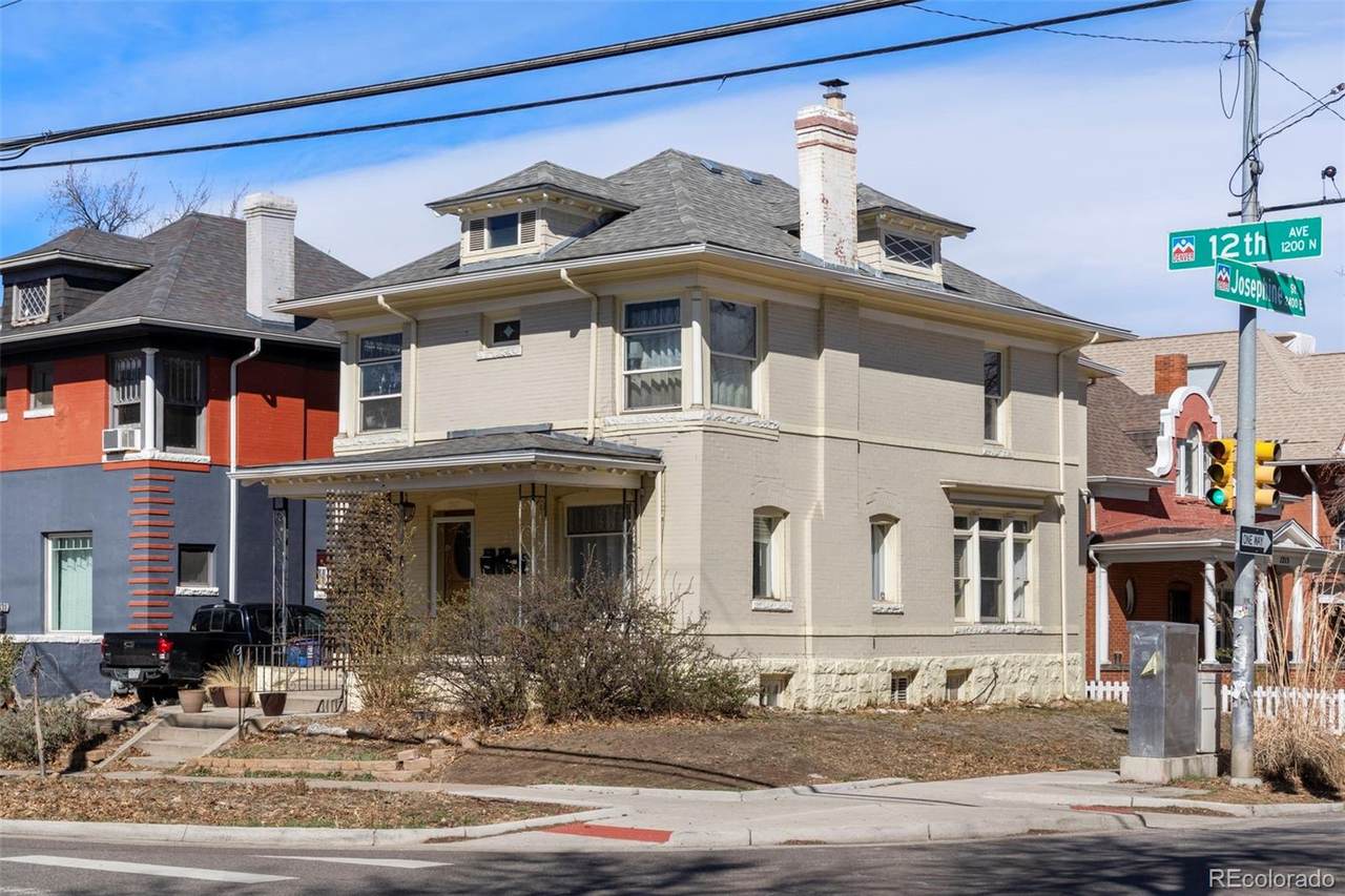 2337 12th Avenue - Photo 1