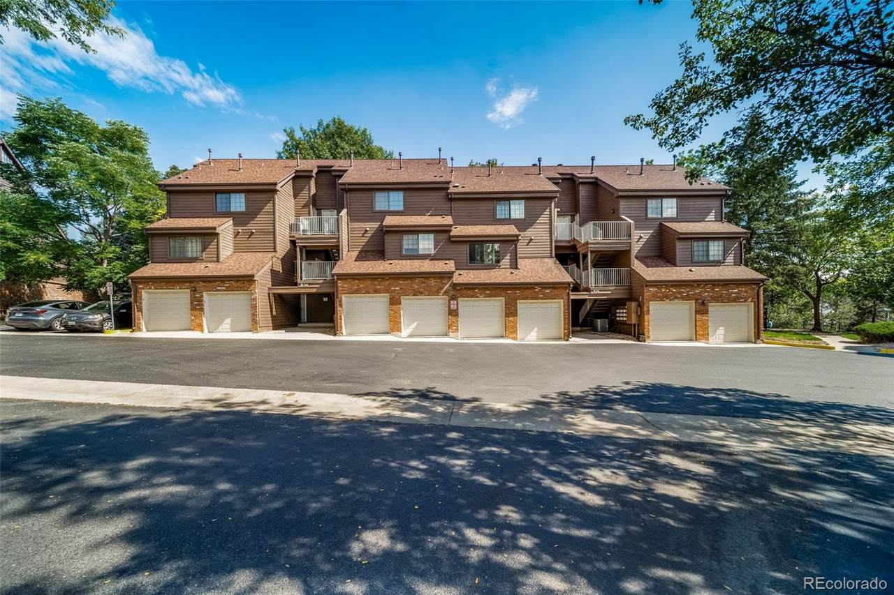 834 Vance Street - Photo 1
