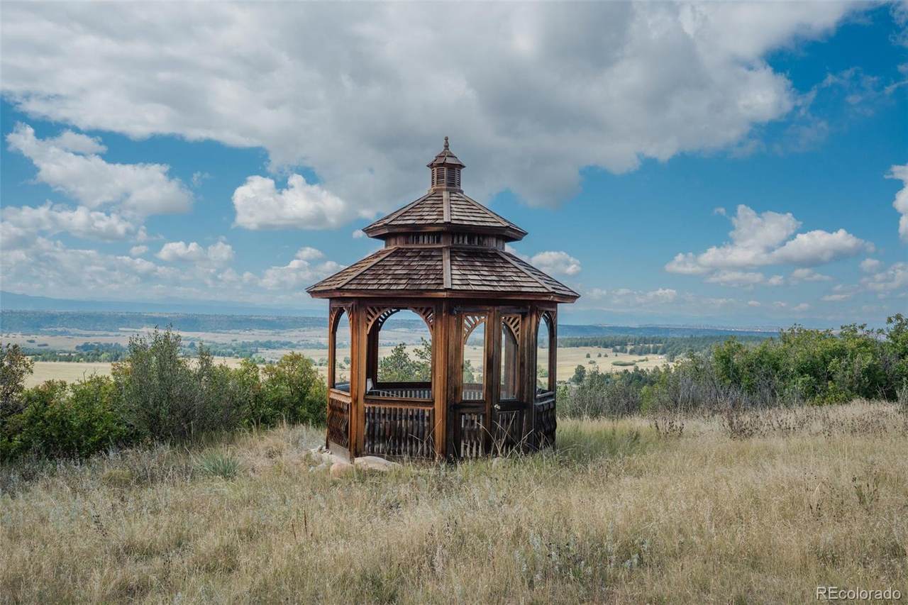 9162 Warriors Mark Drive - Photo 1