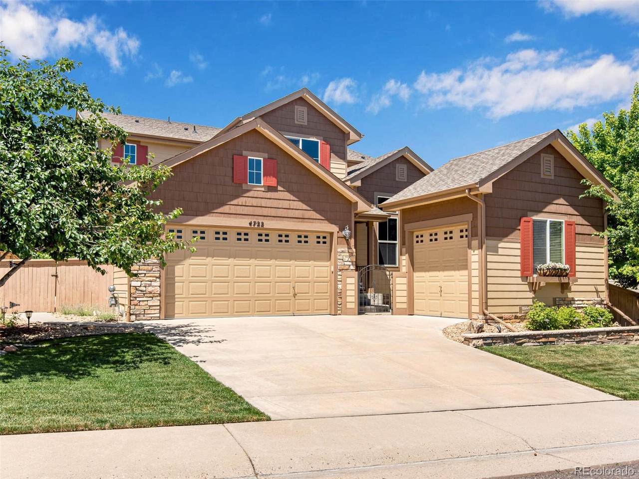 4722 Bluegate Drive - Photo 1