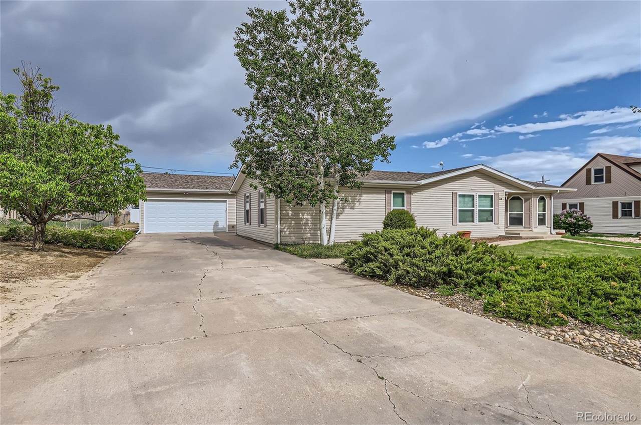 220 Elm Street, Keenesburg, CO 80643 (9133549) NAV Real Estate