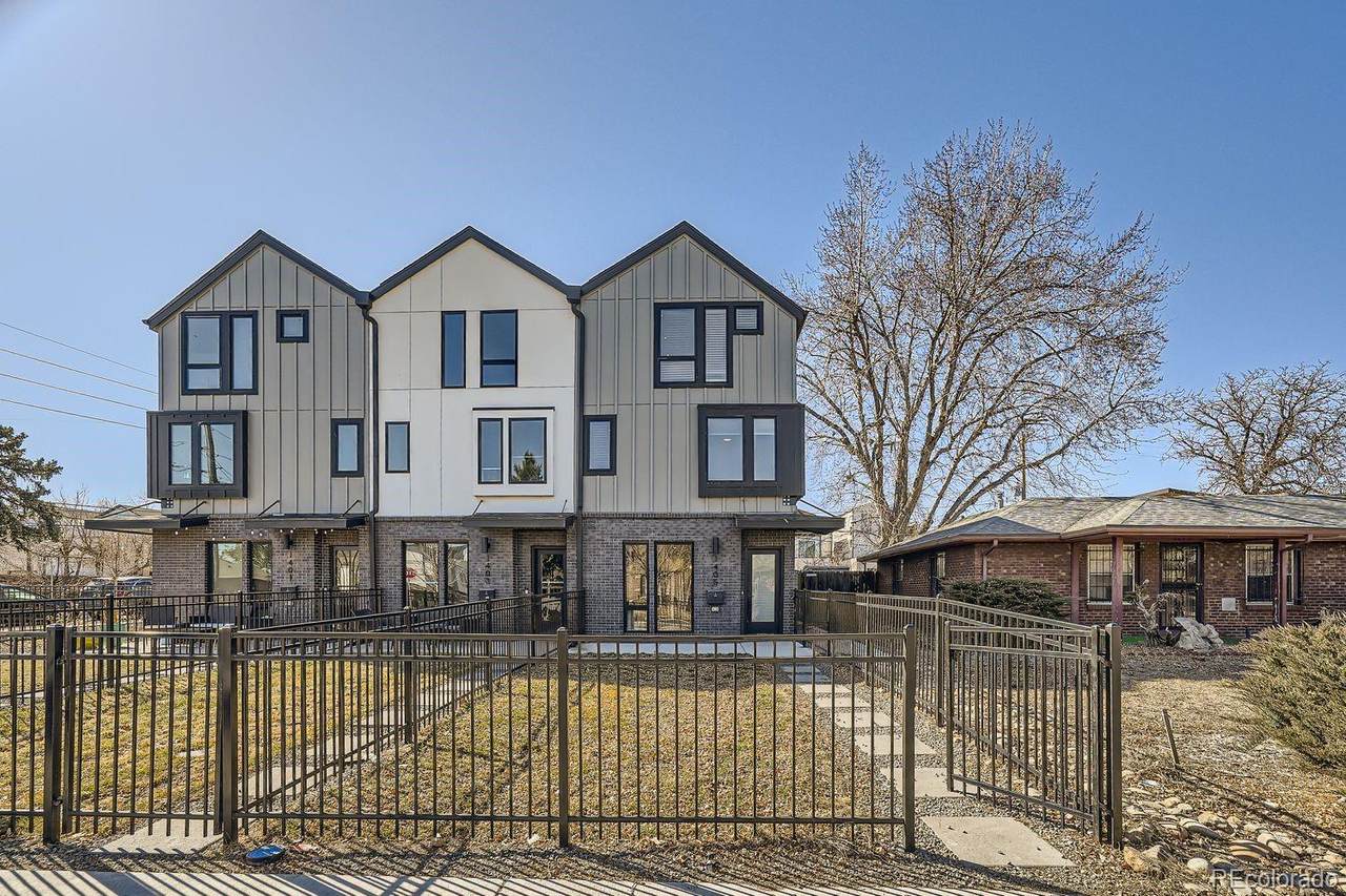 1405 Yates Street - Photo 1