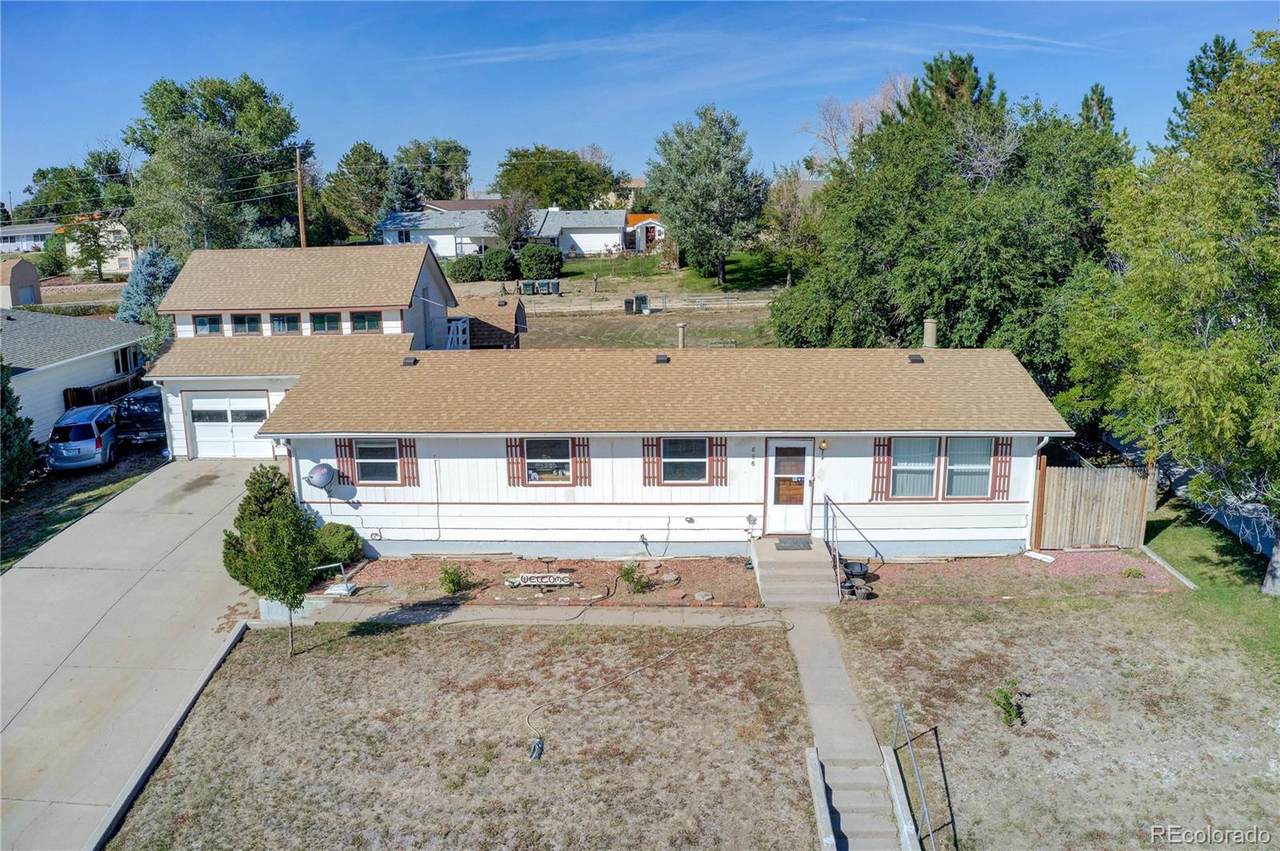 686 9th Street - Photo 1