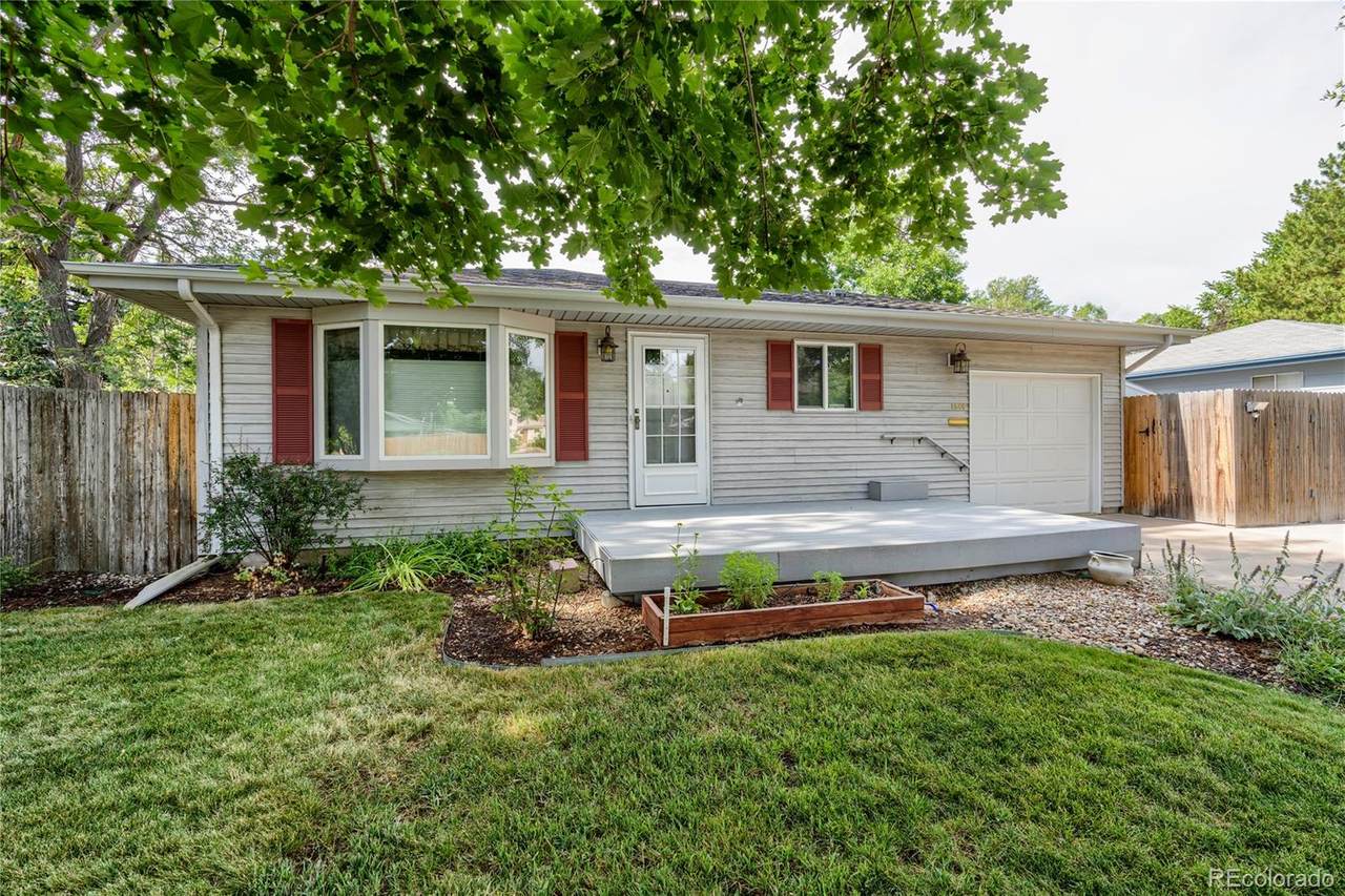 1348 Fairview Drive - Photo 1