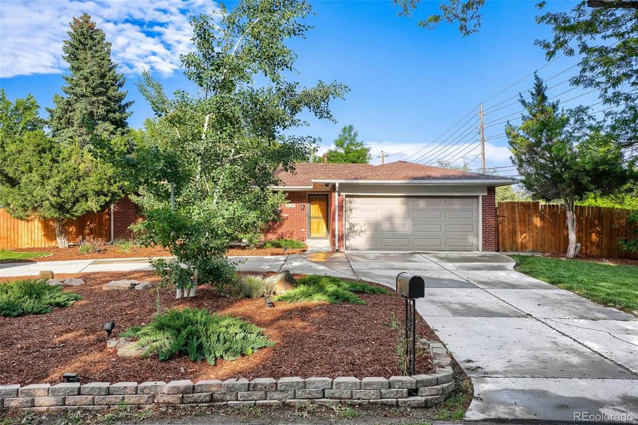2020 Newcombe Drive - Photo 1