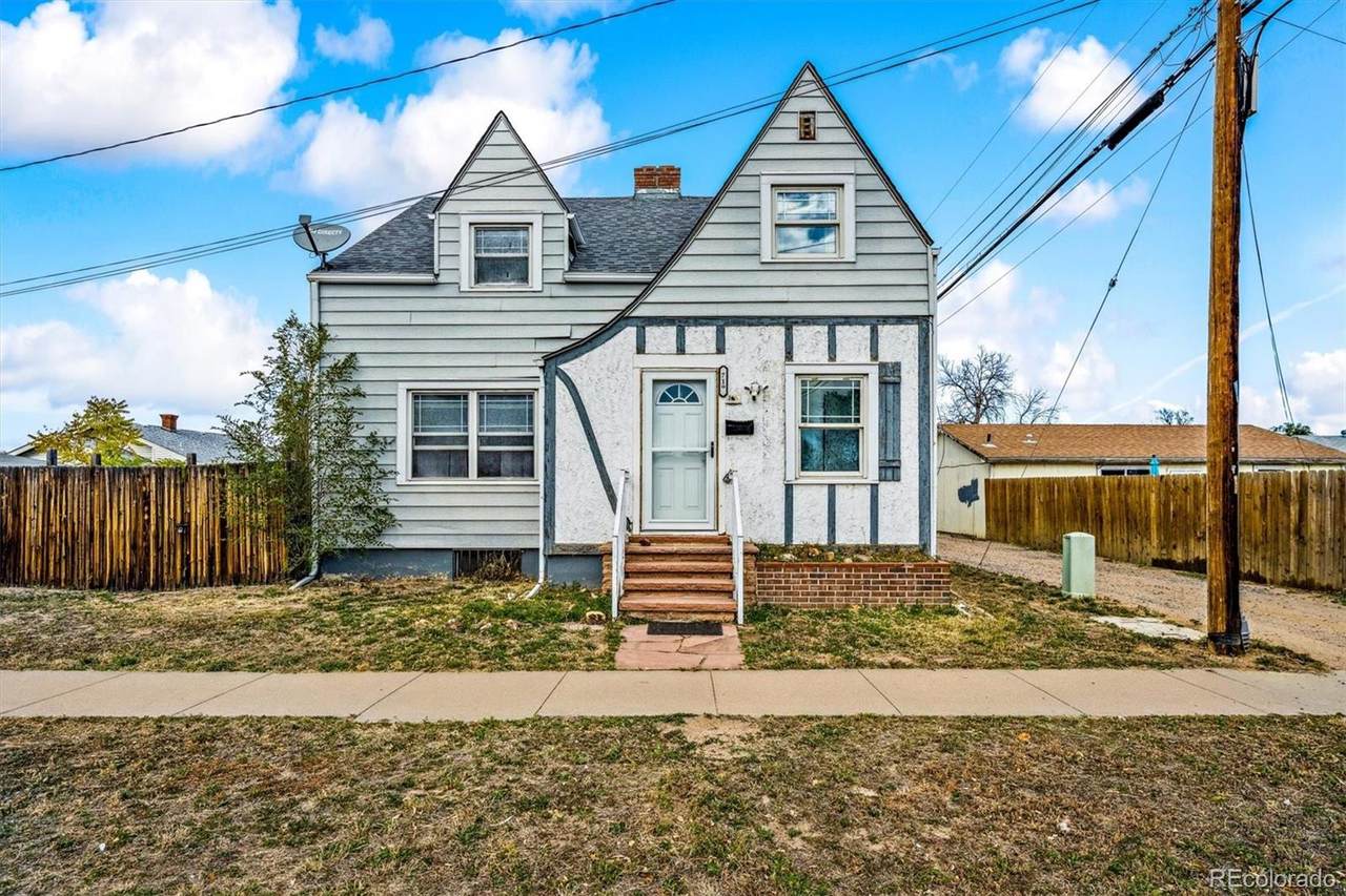 719 Walnut Street - Photo 1