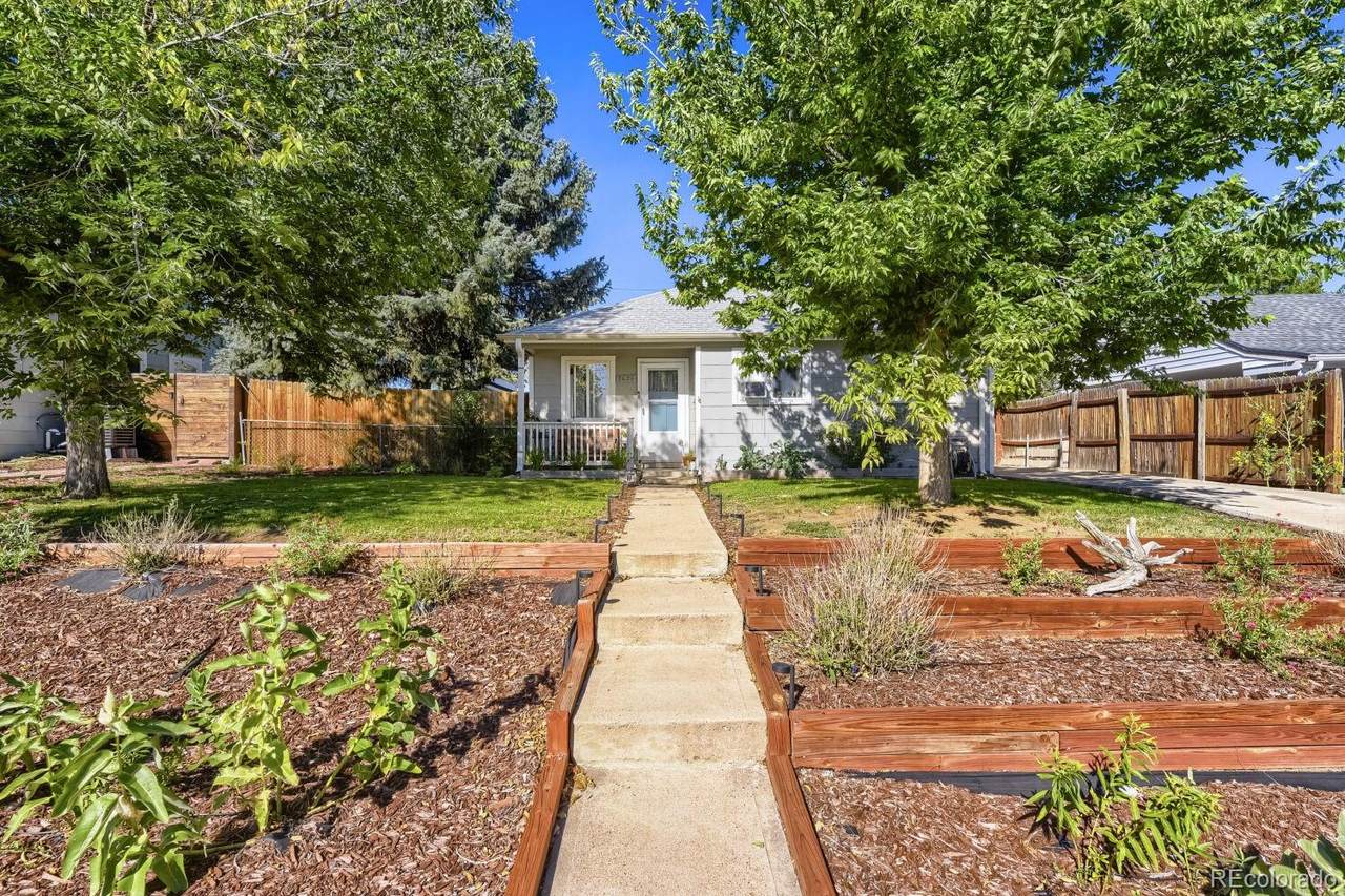 2625 King Street - Photo 1