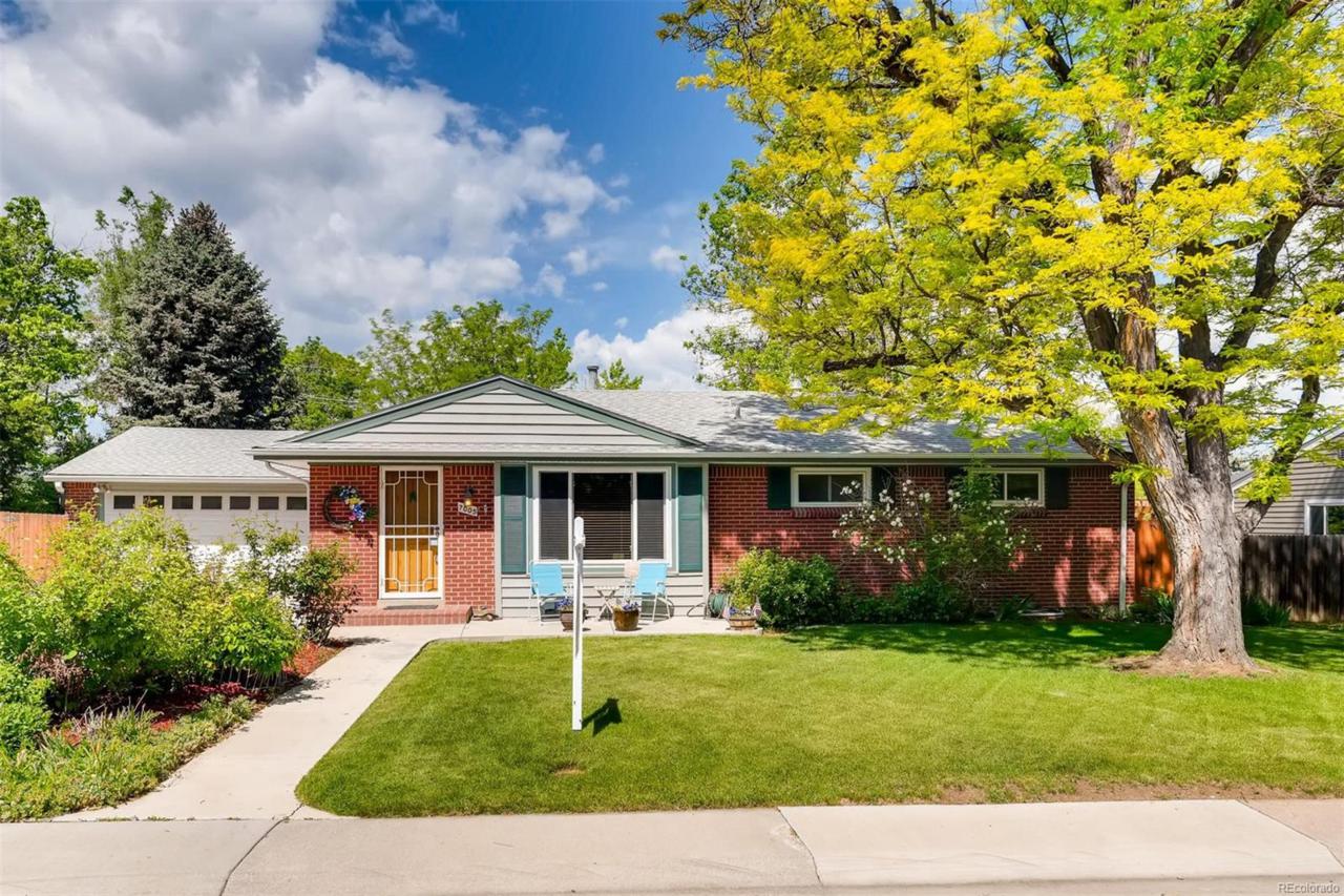 7005 Ash Circle - Photo 1