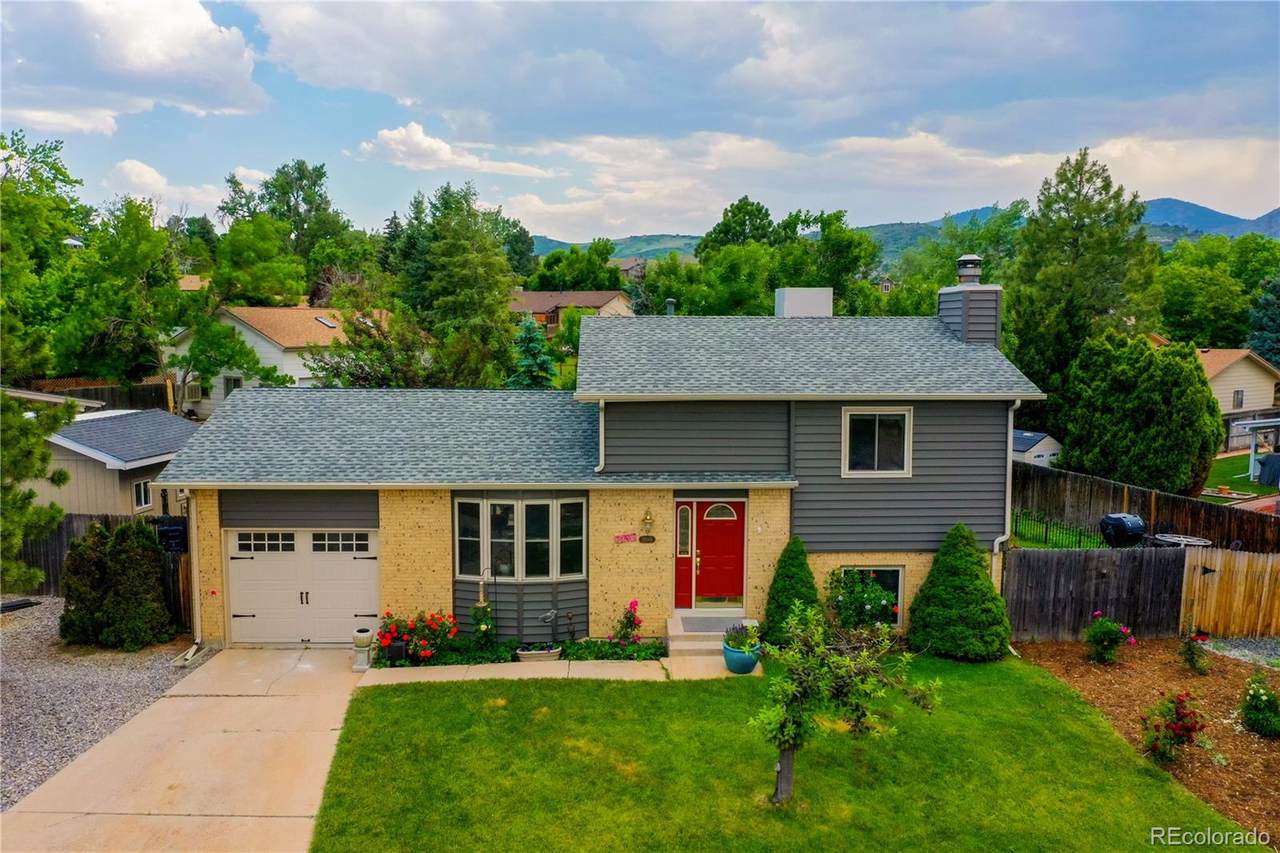 13066 Chenango Avenue - Photo 1