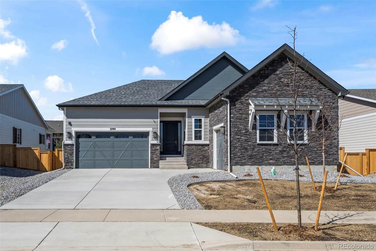 3789 Emerald Shore Circle - Photo 1
